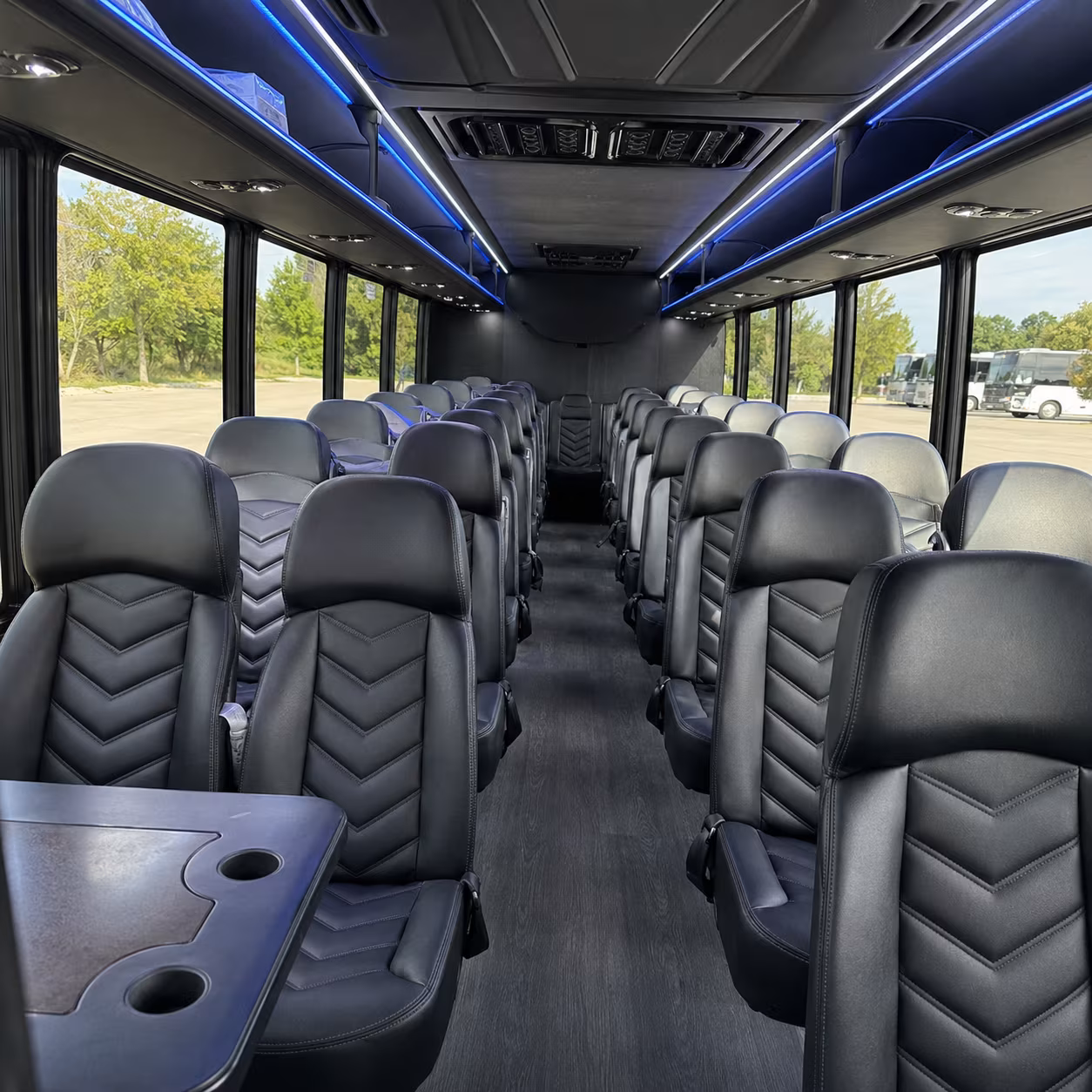 charter buses for corporate wine tour outings and group events near clarksville
