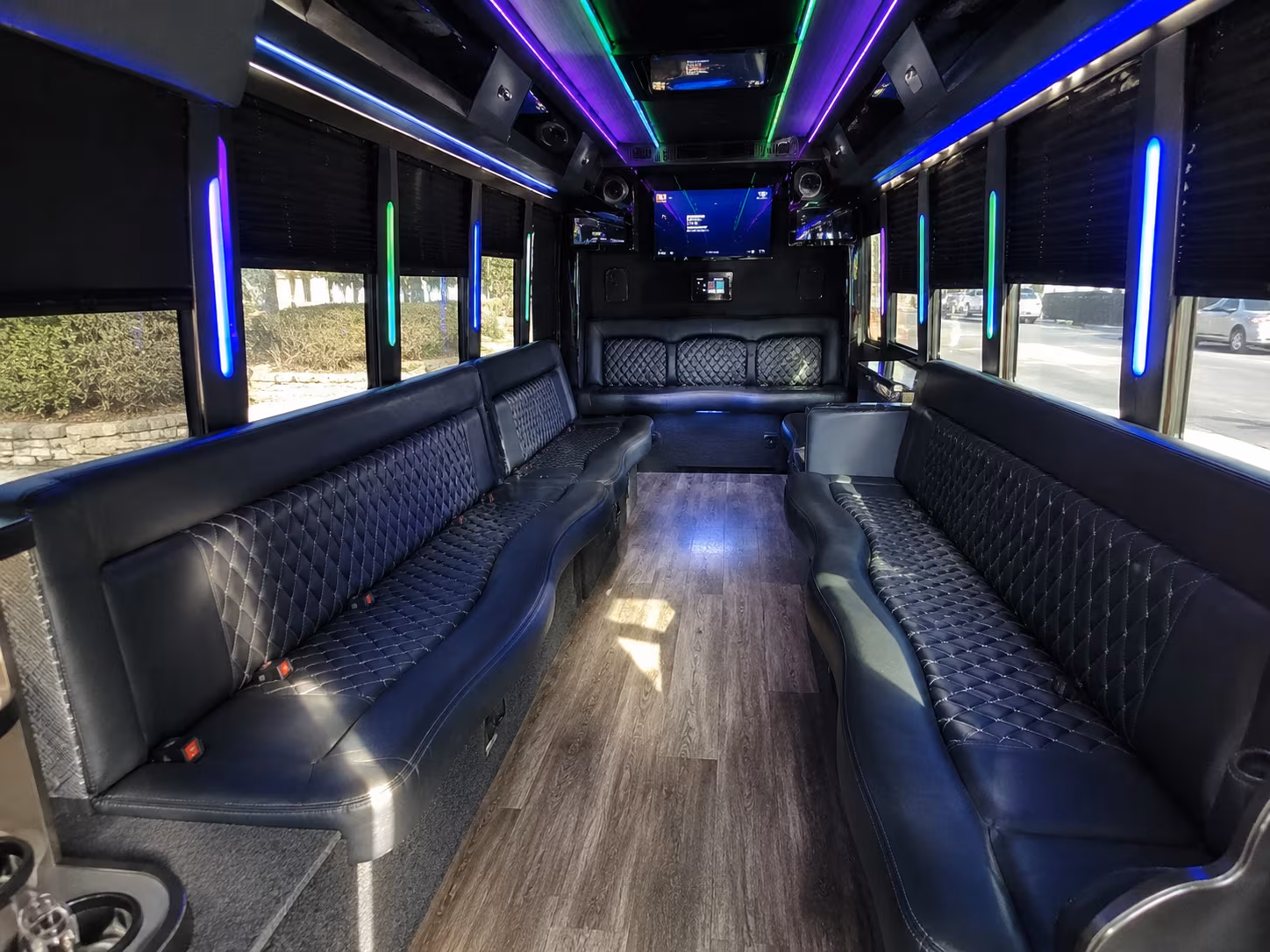 clarksville 15 passenger party bus interior
