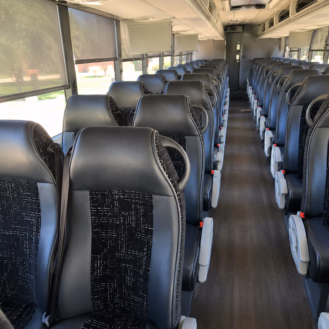 clarksville charter bus rentals for industrial and warehouse groups