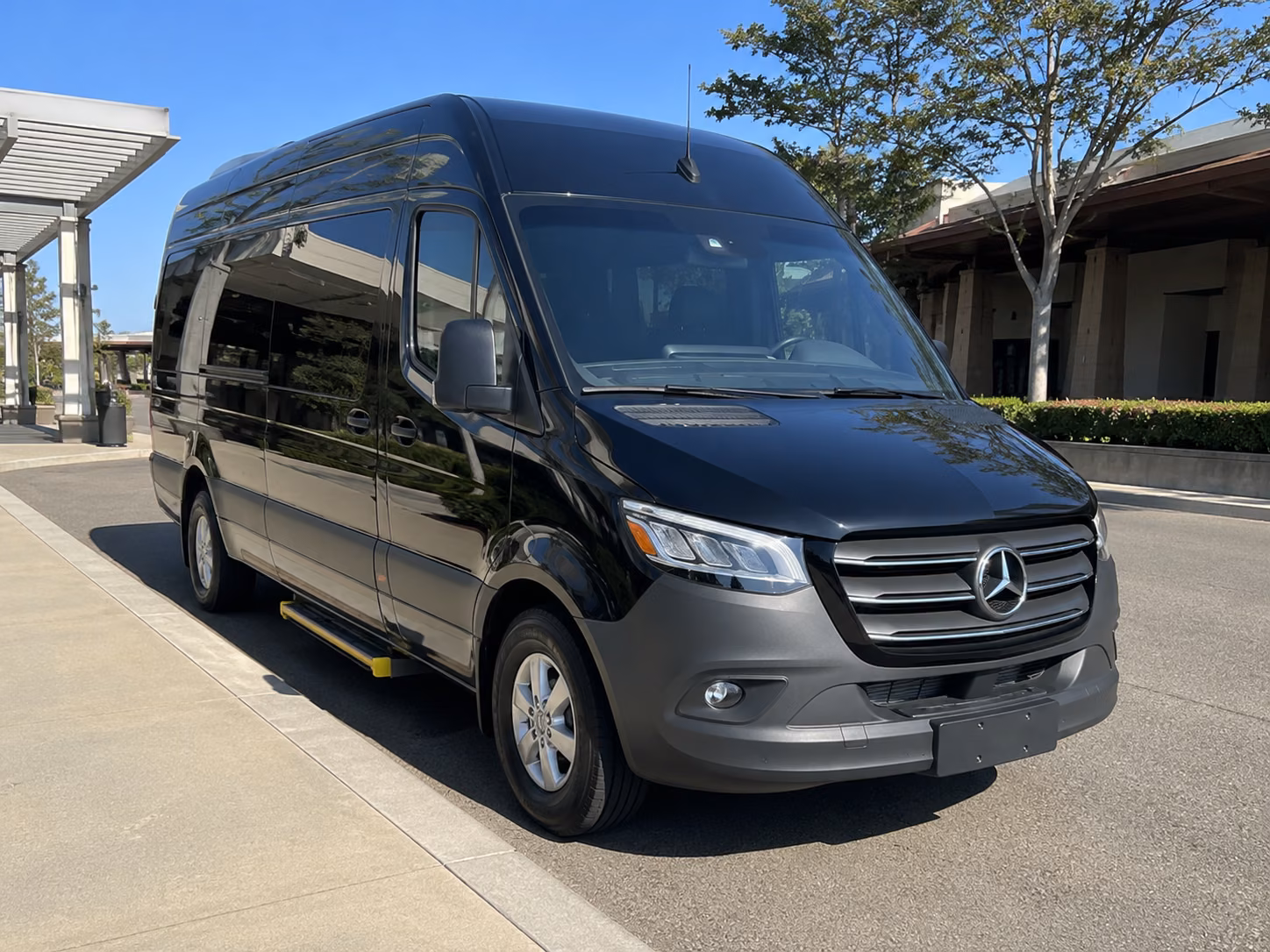 clarksville long distance transportation onboard seating