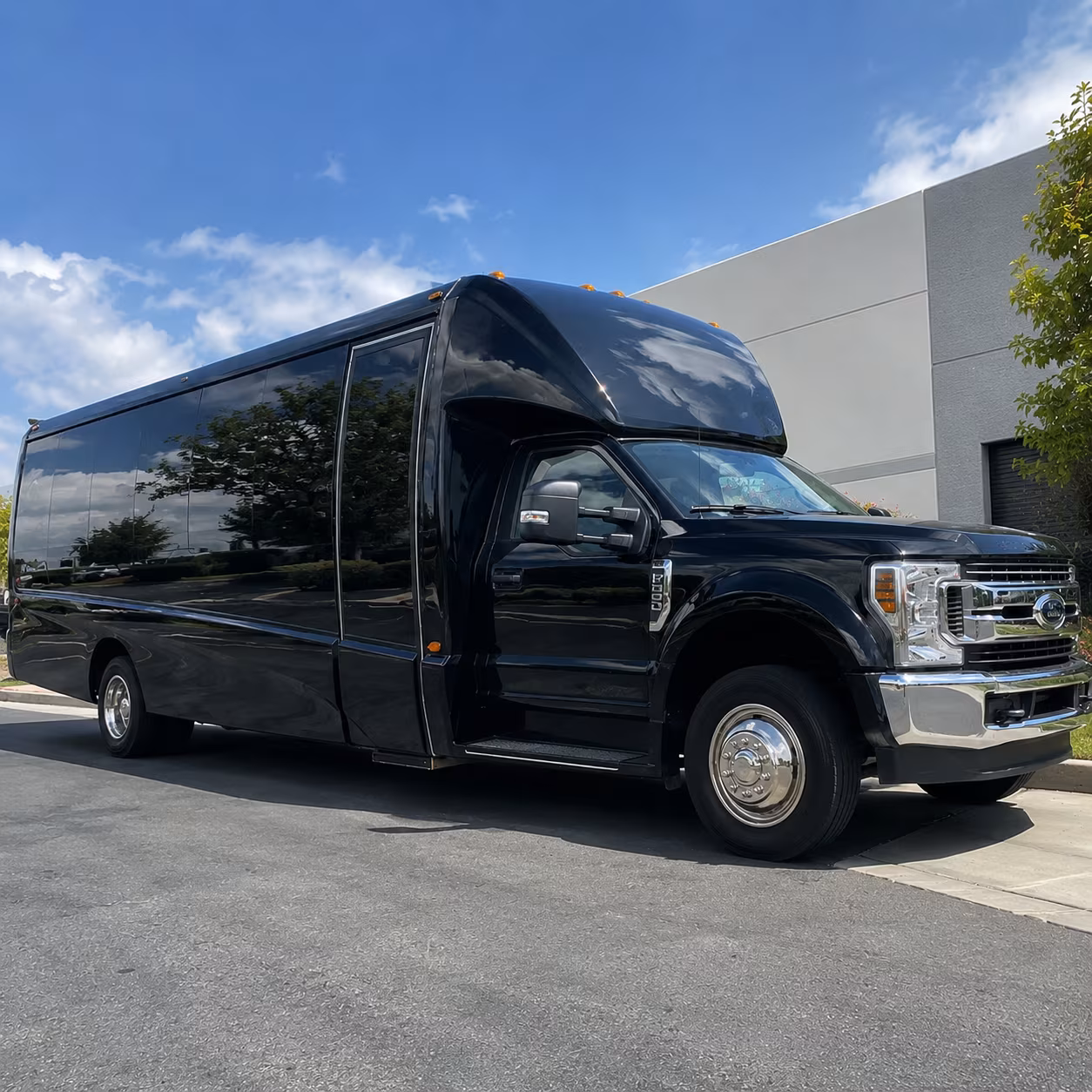 minibus wine tours to wineries along the tennessee kentucky border