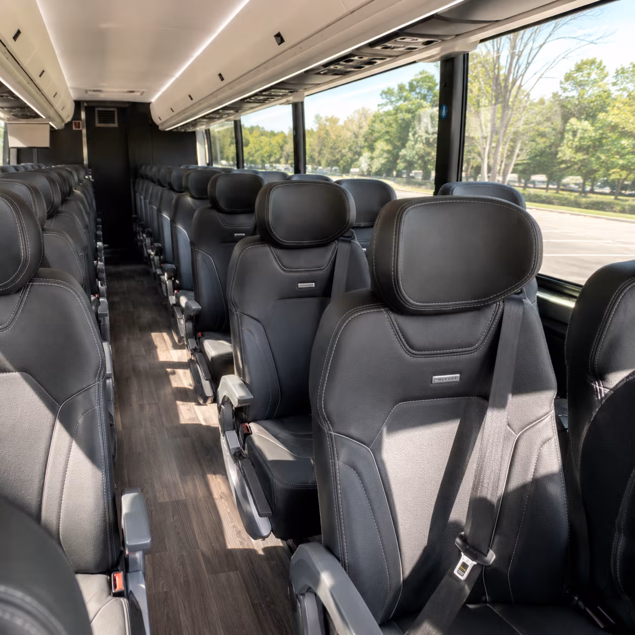 nashville international airport bna charter bus transfers from clarksville