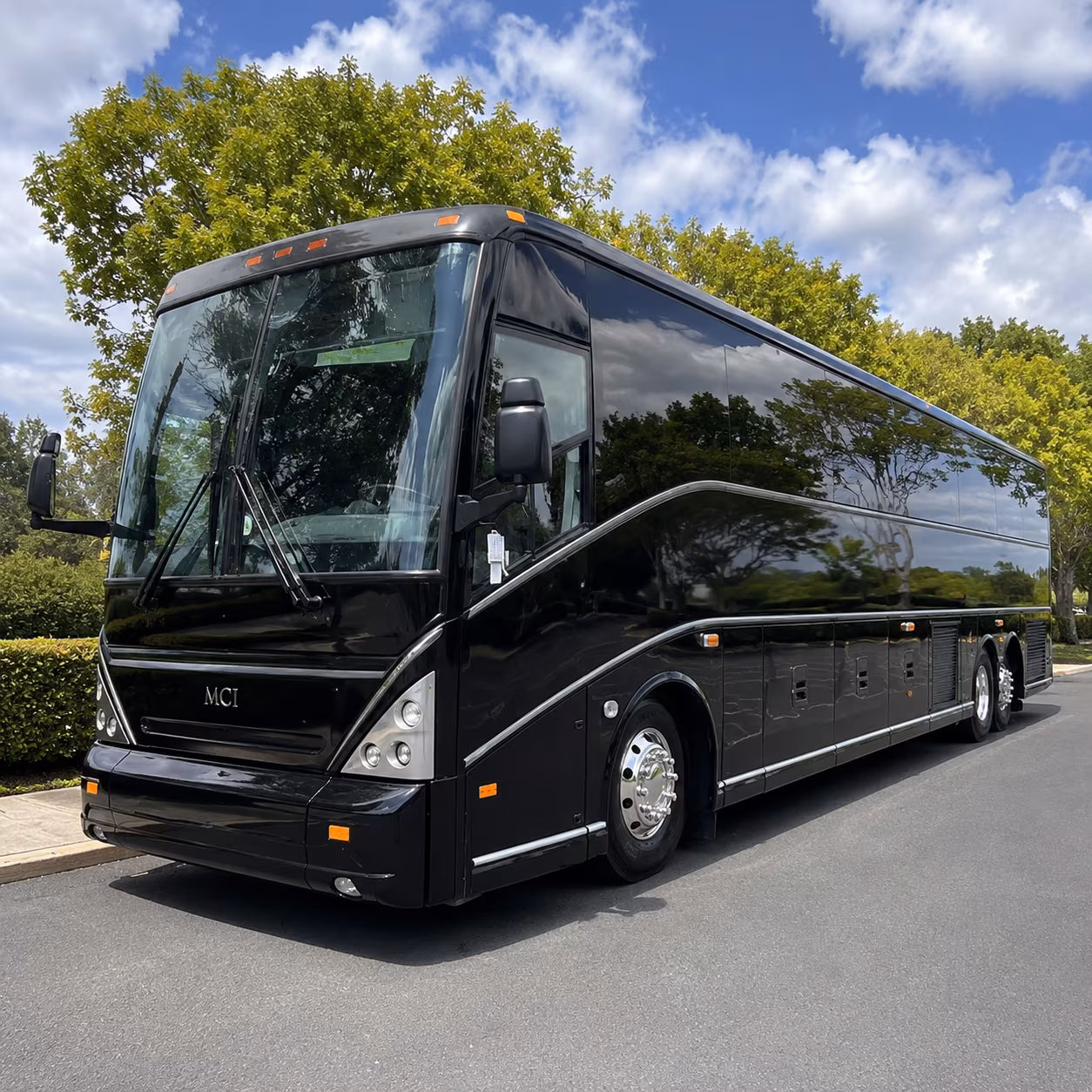 shuttle buses for clarksville business parks and office campuses