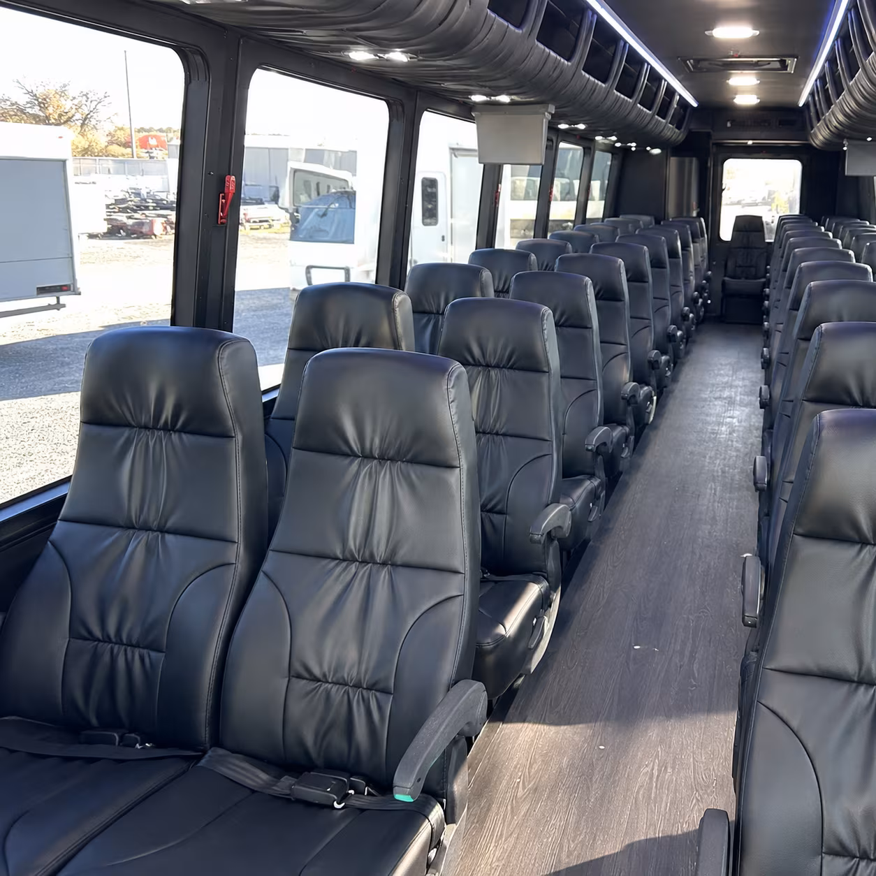 shuttle buses for wedding guests between clarksville hotels and your venue